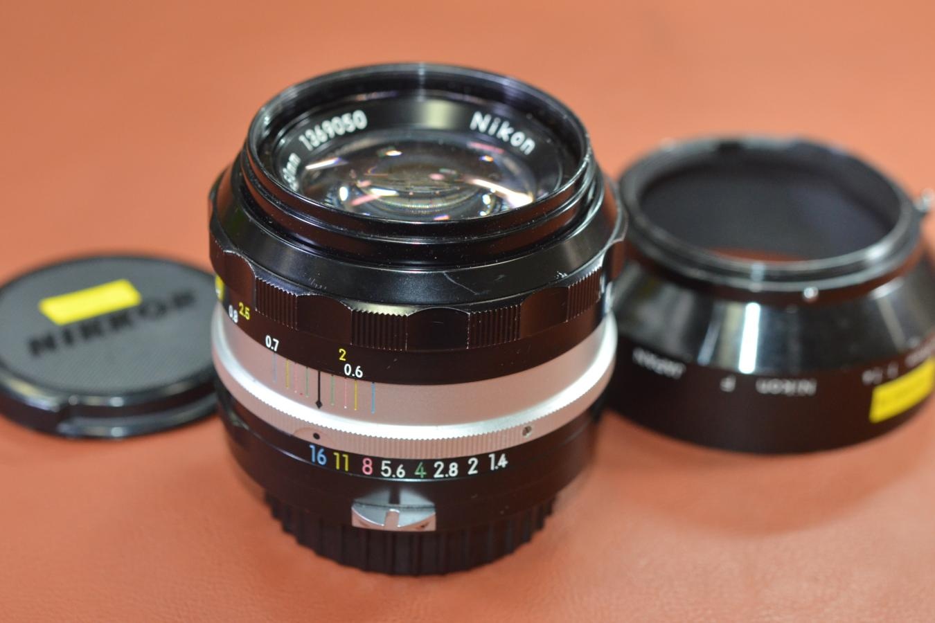 Nikon NIKKOR-S・C Auto 50mm F1.4 【純正メタルフード付】