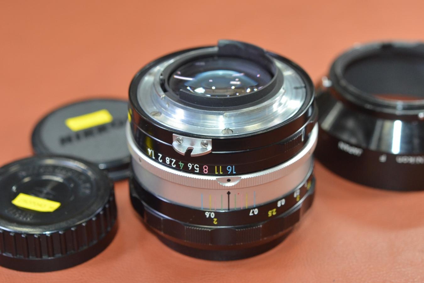 Nikon NIKKOR-S・C Auto 50mm F1.4 【純正メタルフード付】