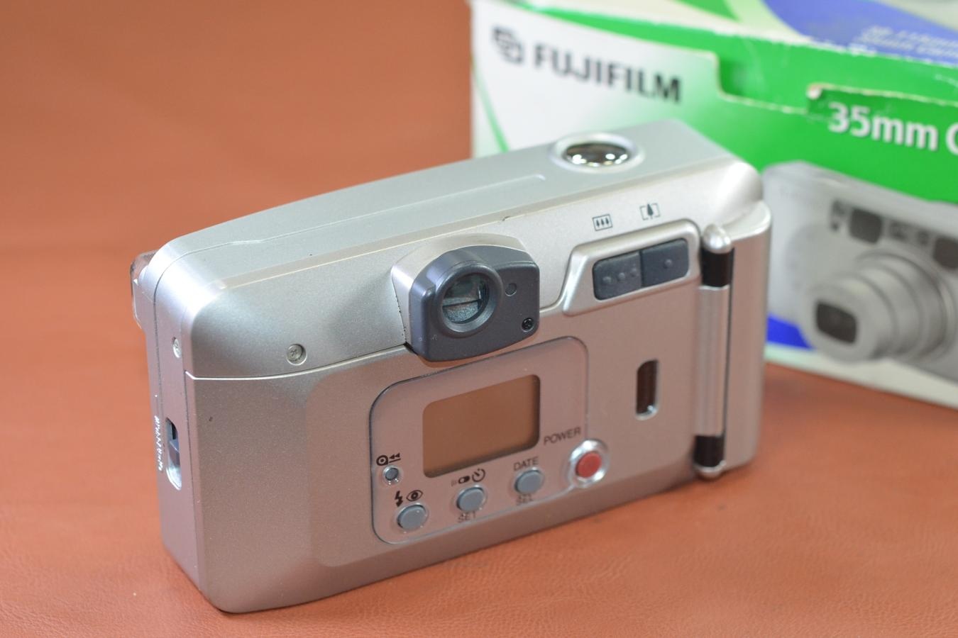 FUJIFILM Zoom Date 115 SR 元箱付一式 【FUJINON ZOOM 38-115mmレンズ搭載】※キレイな物をお探しの方必見!!自信ありの逸品!!