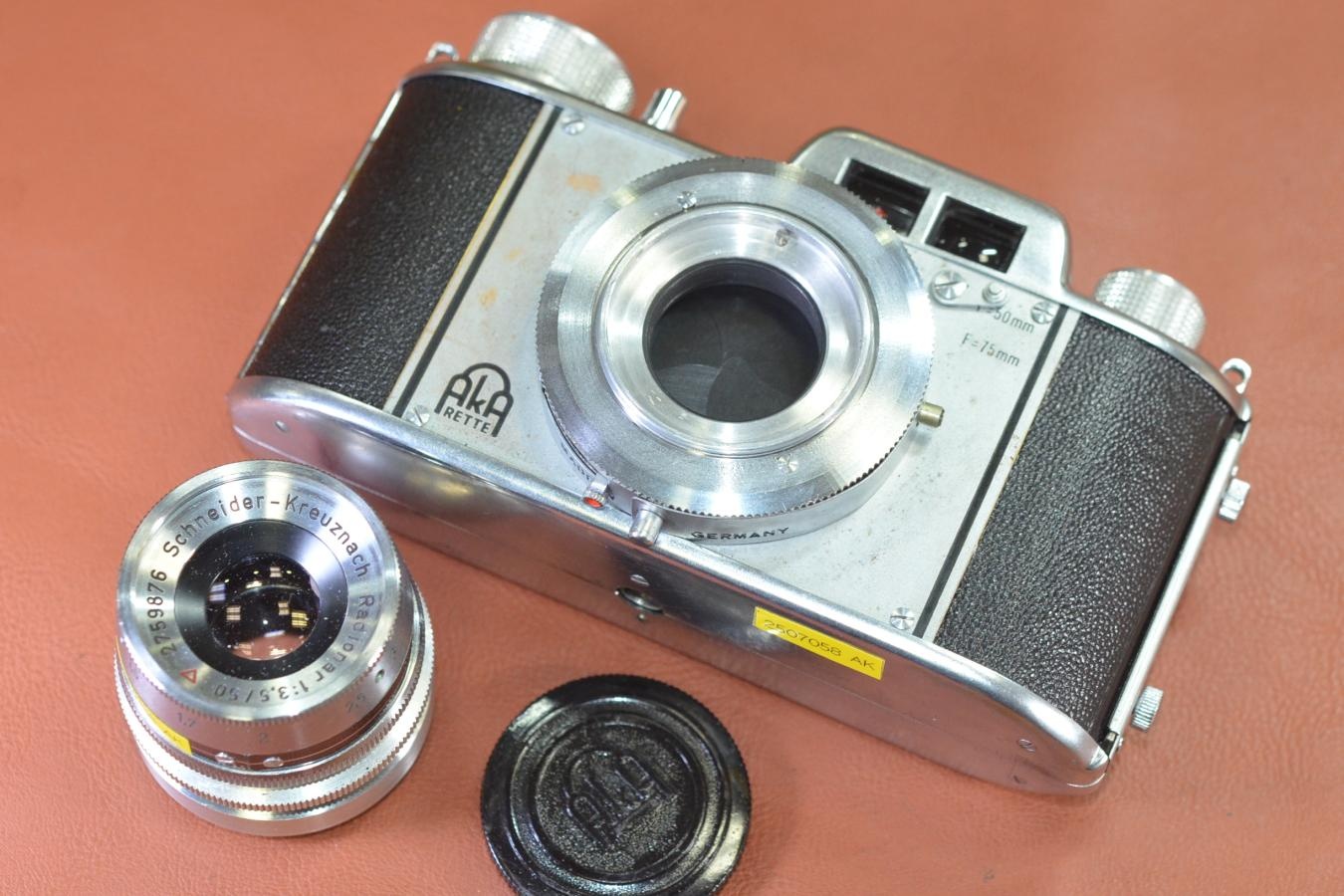 【希 少】AKARETTE II Schneider-Kreuznach Radionar 50/3.5付 【特注AKTマウント→LEICA Lマウント変換アダプター付】