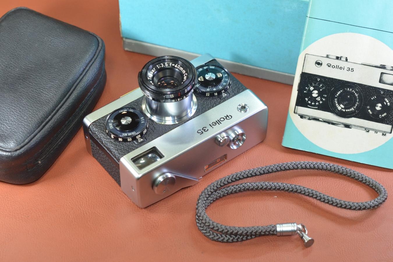 【コレクション向け】Rollei 35 Silver GERMANY 元箱付一式 【Carl Zeiss Tessar 40/3.5レンズ搭載】※キレイな物をお探しの方必見!!自信ありの逸品!!