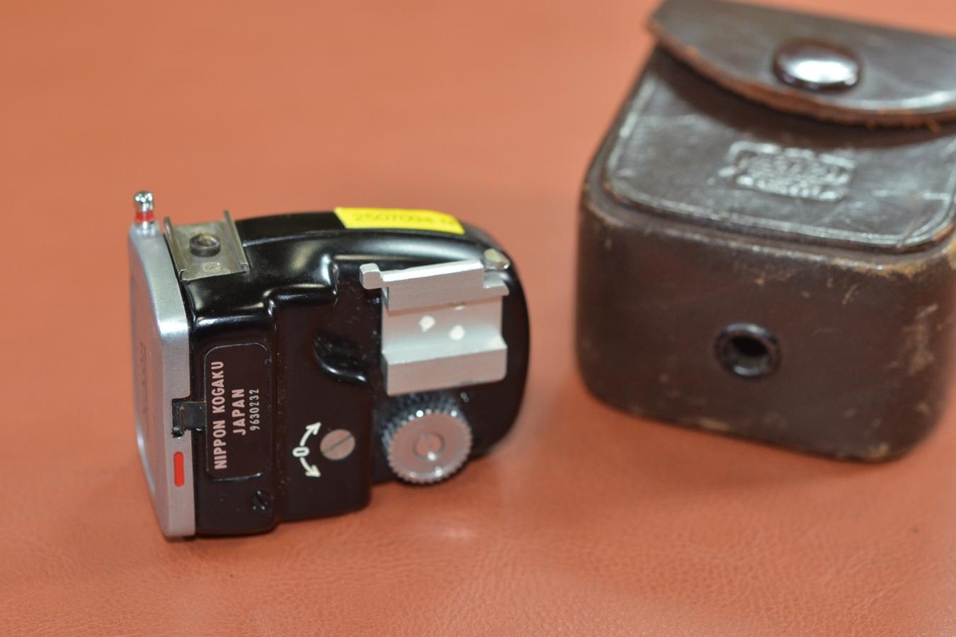 【希 少】Nikon SP メーター 純正専用ケース付 【NIPPON KOGAKUマーク入り】※キレイな物をお探しの方必見!!自信ありの逸品!!