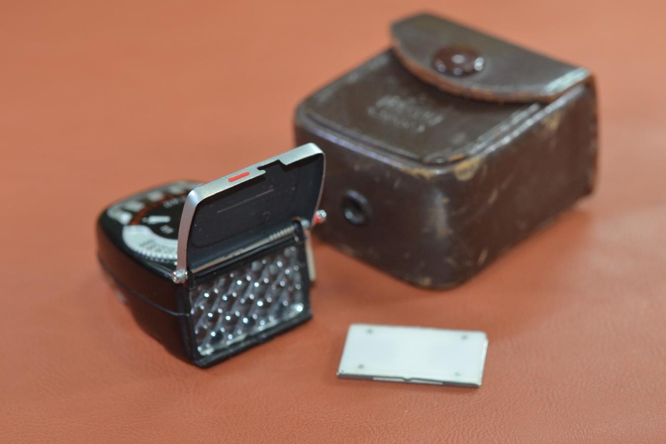 【希 少】Nikon SP メーター 純正専用ケース付 【NIPPON KOGAKUマーク入り】※キレイな物をお探しの方必見!!自信ありの逸品!!