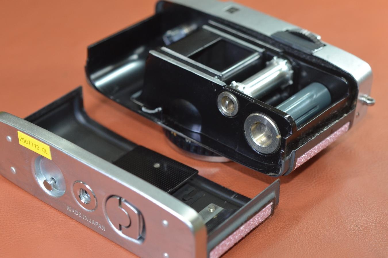 【リメイクカメラ】OLYMPUS PEN-EE モルト交換済 【Olympus D.Zuiko 2.8cm F3.5 レンズ搭載】