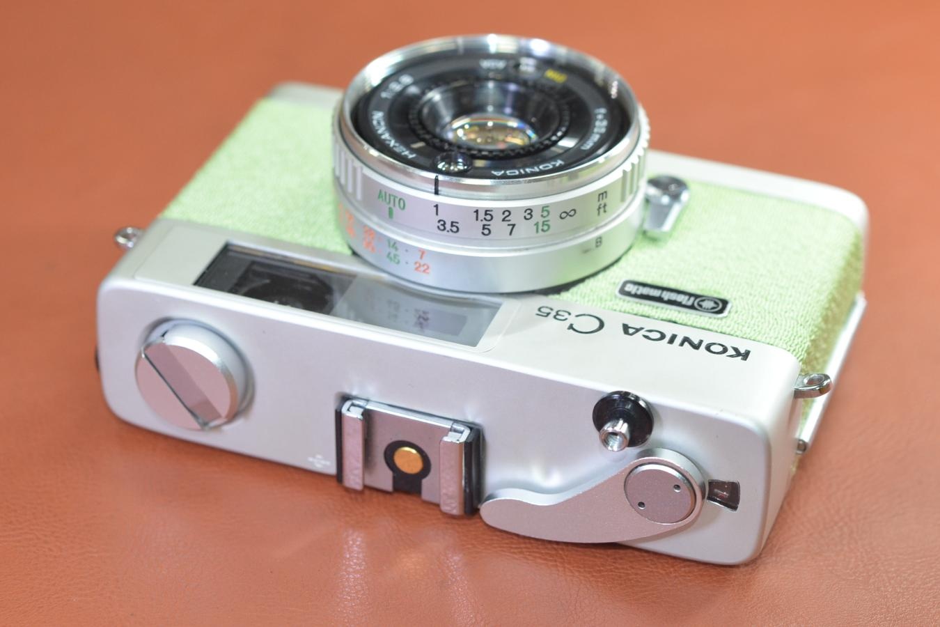 【リメイクカメラ】Konica C35 Flash matic Silver モルト交換済【KONICA HEXANON 38/2.8レンズ搭載】