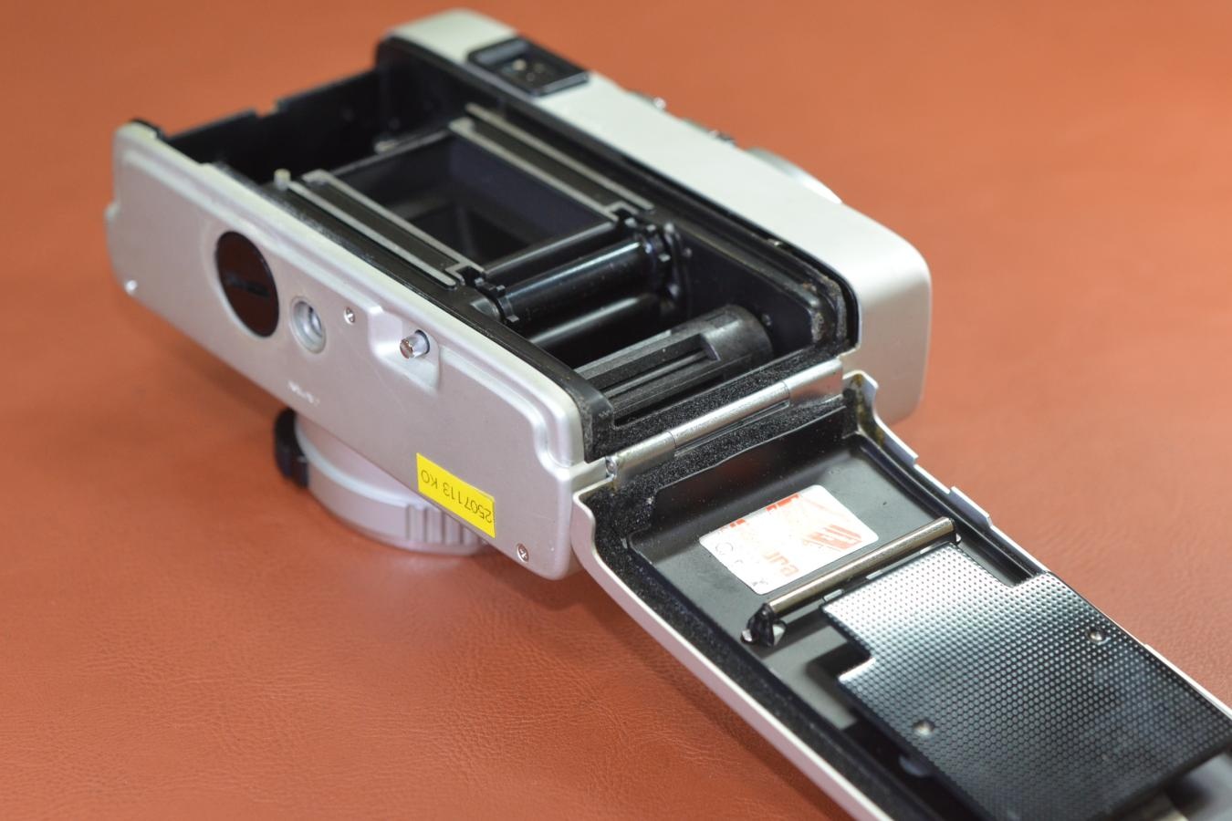 【リメイクカメラ】Konica C35 Flash matic Silver モルト交換済【KONICA HEXANON 38/2.8レンズ搭載】