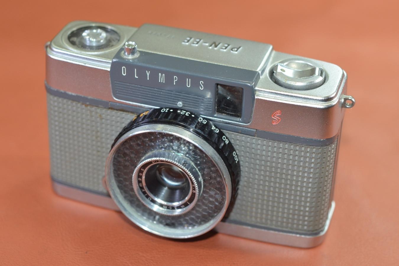 OLYMPUS PEN-EES 前期型 モルト交換済【Olumpus D.Zuiko 3cm F2.8 レンズ搭載】