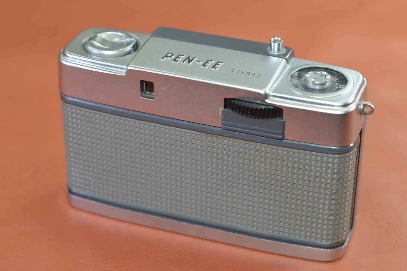 OLYMPUS PEN-EES 前期型 モルト交換済【Olumpus D.Zuiko 3cm F2.8 レンズ搭載】