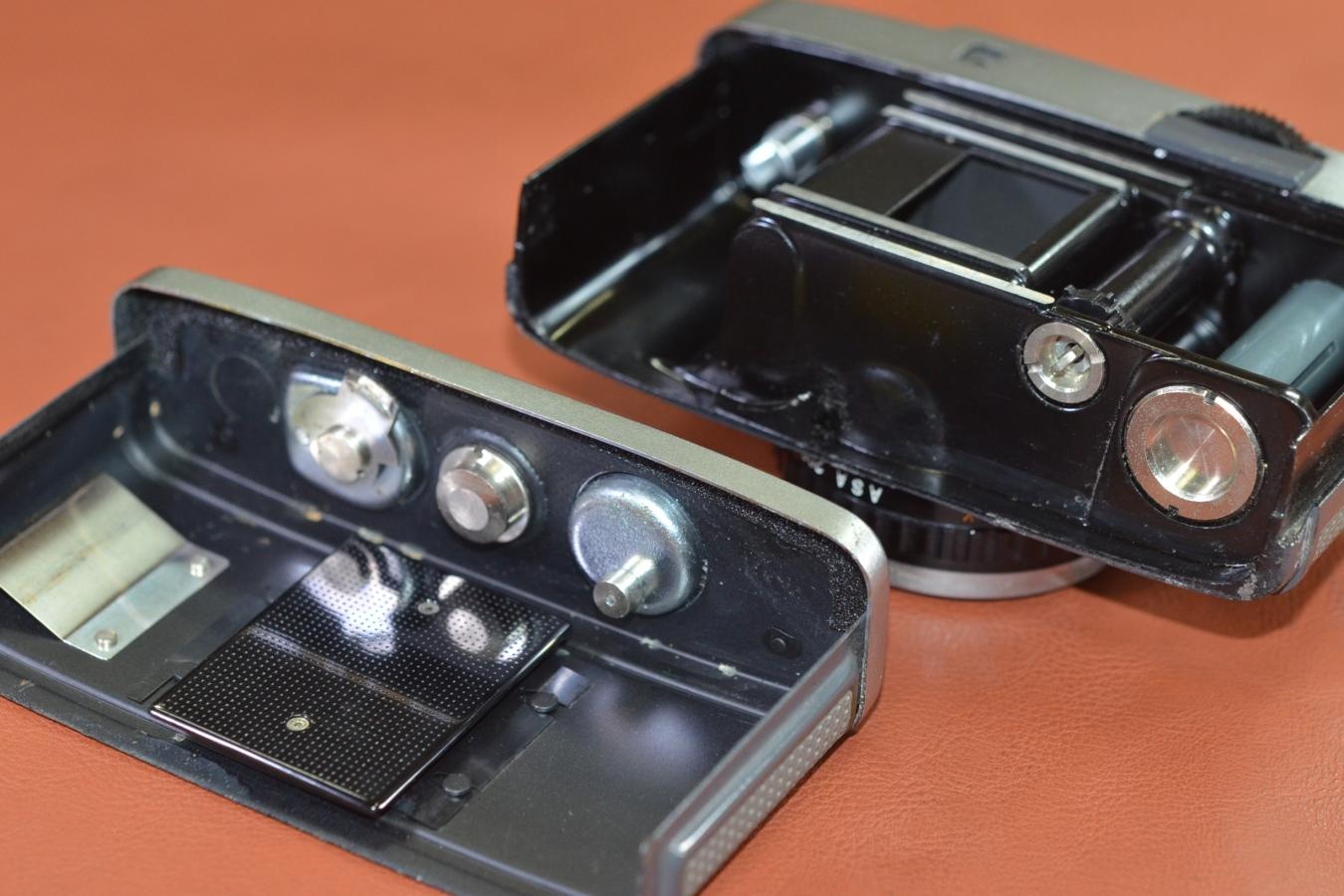 OLYMPUS PEN-EES 前期型 モルト交換済【Olumpus D.Zuiko 3cm F2.8 レンズ搭載】