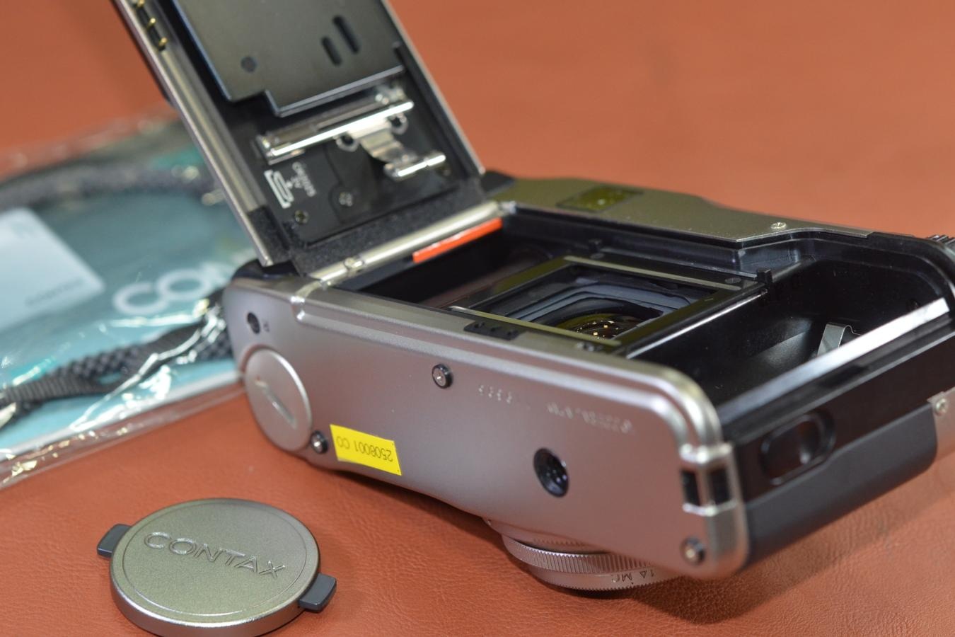 CONTAX TVS II D 純正30.5mm1A MC Filter、ストラップ、取説付 【キレイな物をお探しの方必見!!自信ありの逸品!!】