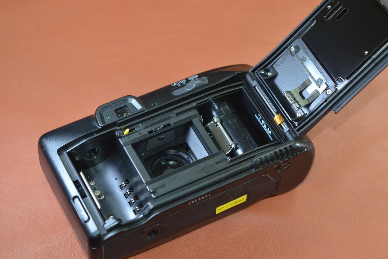 【希 少】 Canon Autoboy TELE6 DATE 【CANON LENS 35/60mm 1:3.5/5.6 搭載】