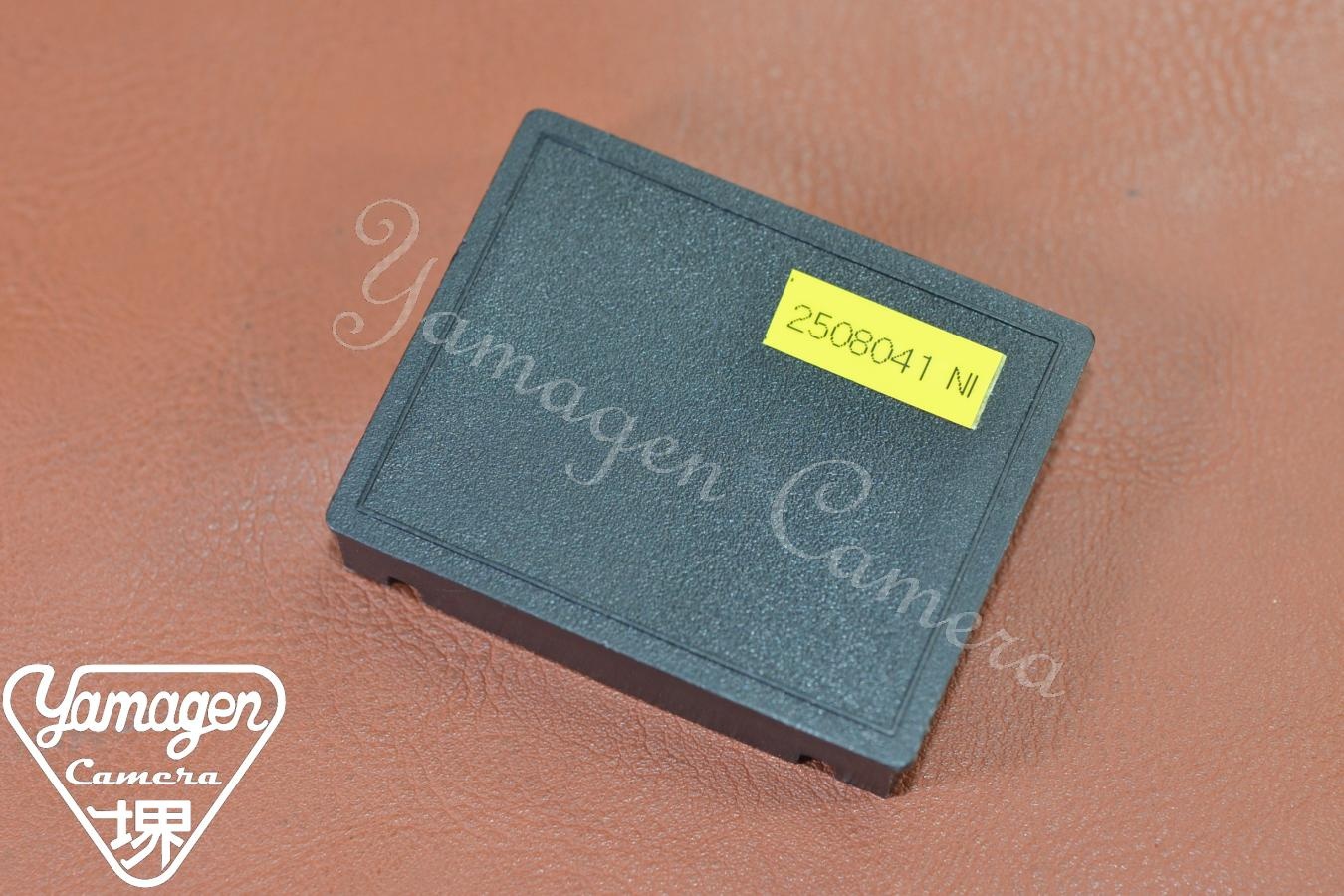 【希 少】Nikon ファインダー底カバー 大文字Fマーク入り 【Nikon F、F2用】