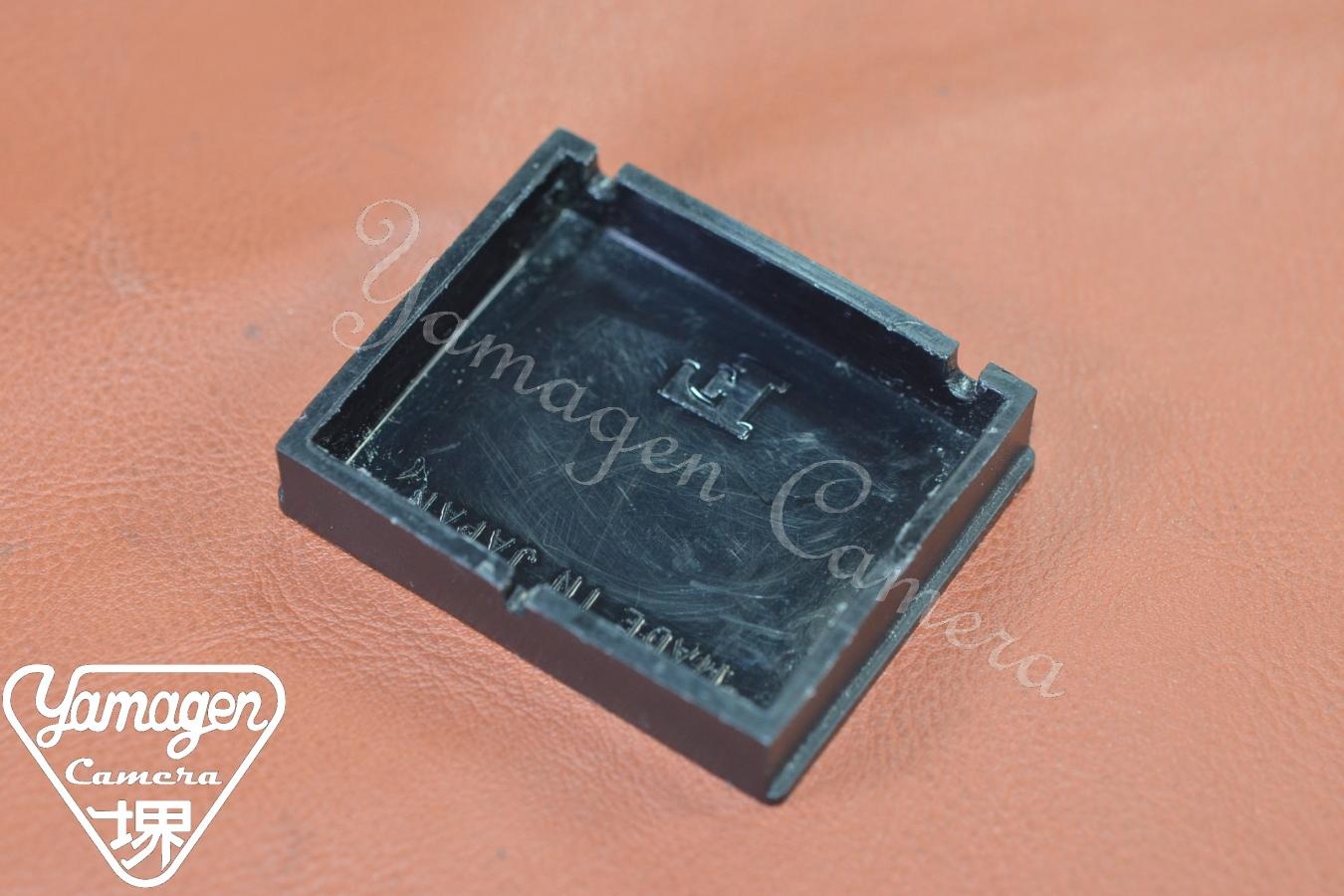 【希 少】Nikon ファインダー底カバー 大文字Fマーク入り 【Nikon F、F2用】