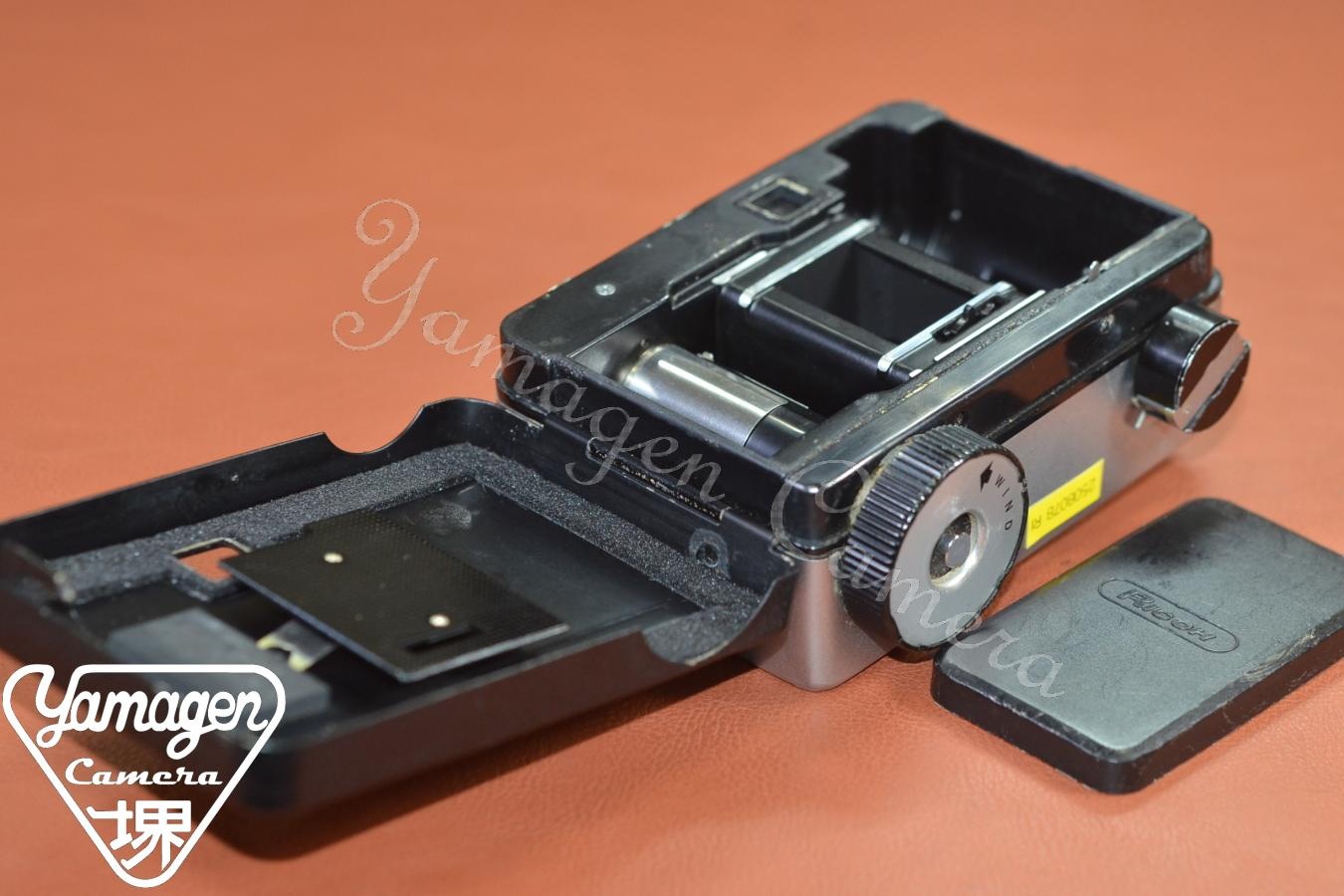 RICOH AUTO HALF E モルト交換済 【RICOH 25/2.8レンズ搭載】