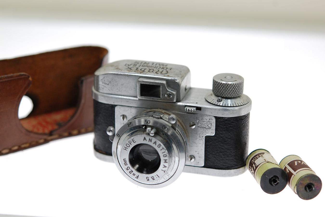 【希 少】 Rubix マガジン、テストフィルム2本、速写ケース付 【HOPE ANASTIGMAT 25/3.5レンズ搭載 MADE IN OCCUPIED JAPAN】