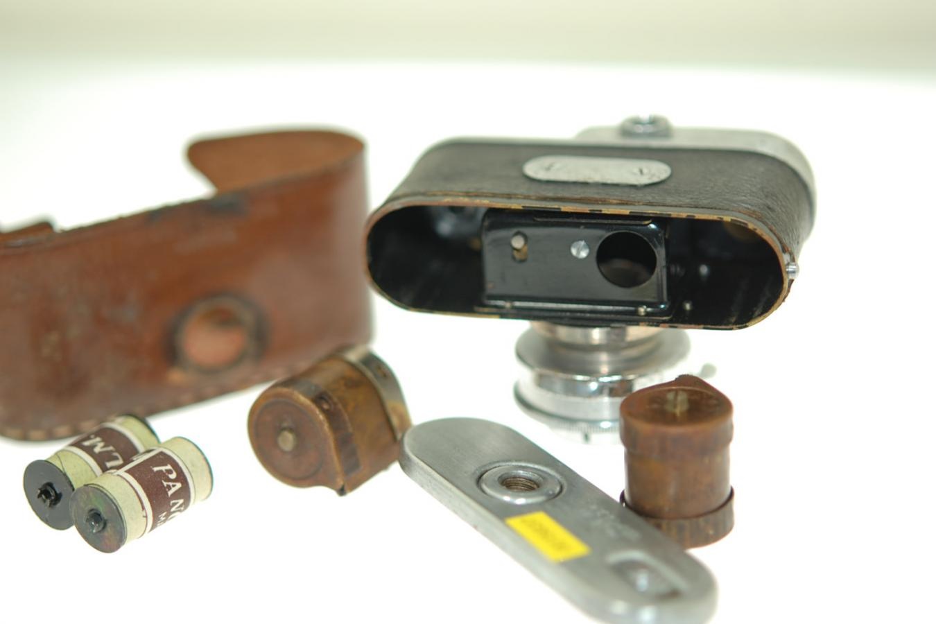 【希 少】 Rubix マガジン、テストフィルム2本、速写ケース付 【HOPE ANASTIGMAT 25/3.5レンズ搭載 MADE IN OCCUPIED JAPAN】