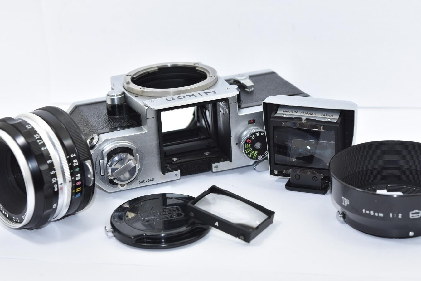 【コレクション向け 希 少】 Nikon F アイレベル640 NIKKOR-S Auto 5cm F2付 【チックマーク/R刻印入/PAT.PEND最初期 日本光学マーク入りフード、キャップ付】