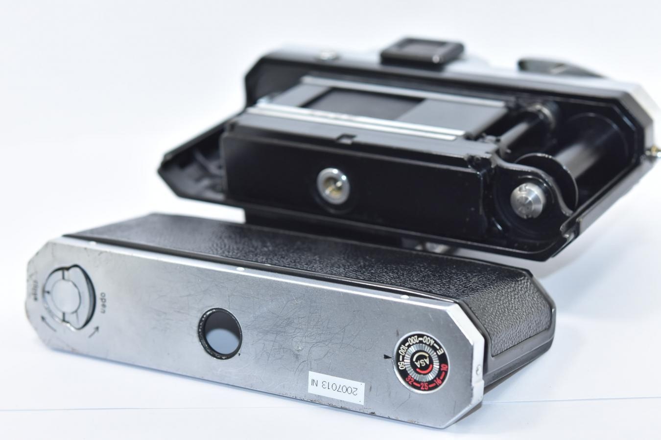 【希 少】 Nikon F アイレベル 初期型 640万台 【フォーカシングスクリーンE型装着】