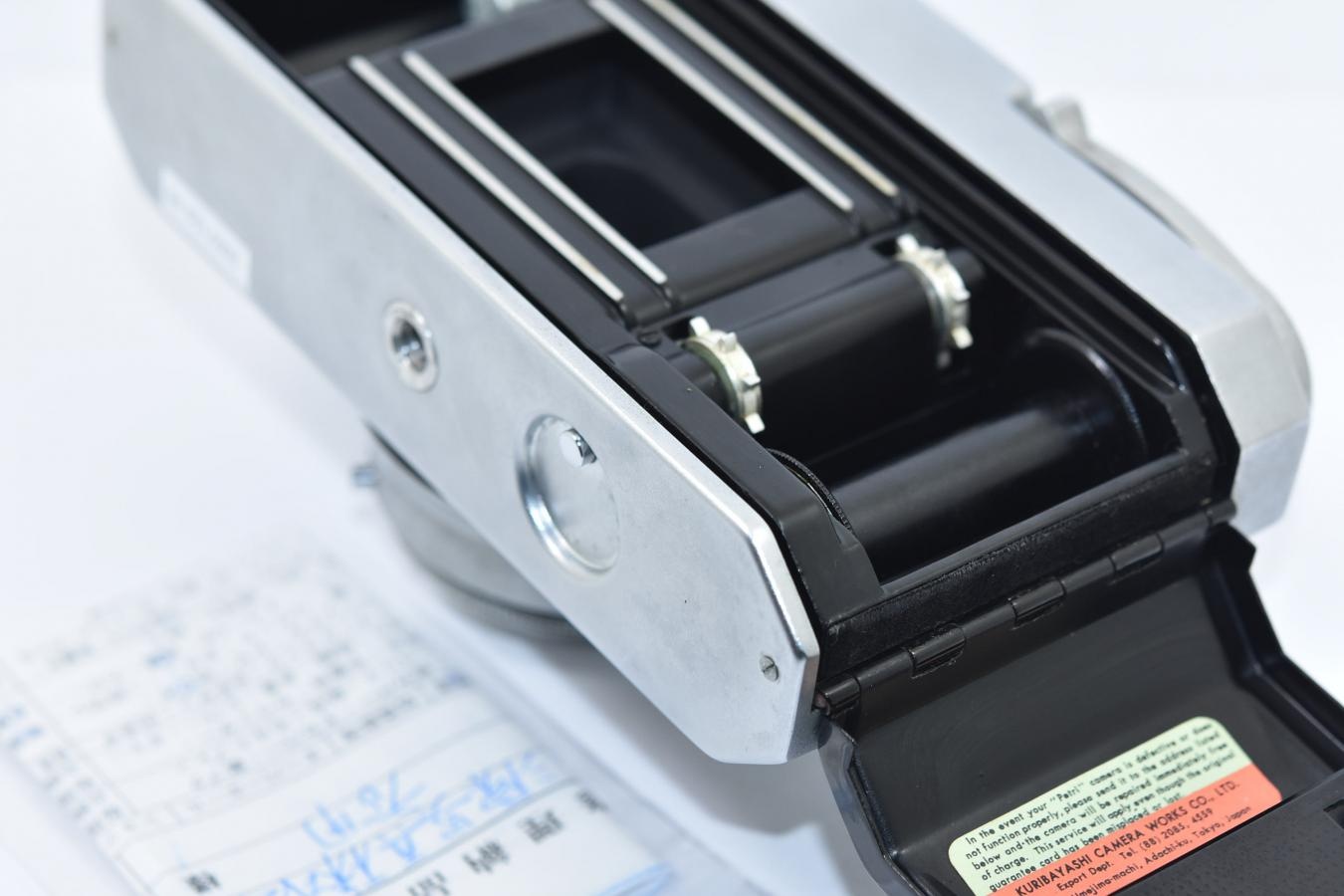 【希 少】 栗林工業 Petri 35 E・Pマーク入り 整備済 【A.C. Orikkor 4.5cm F2.8 レンズ搭載】