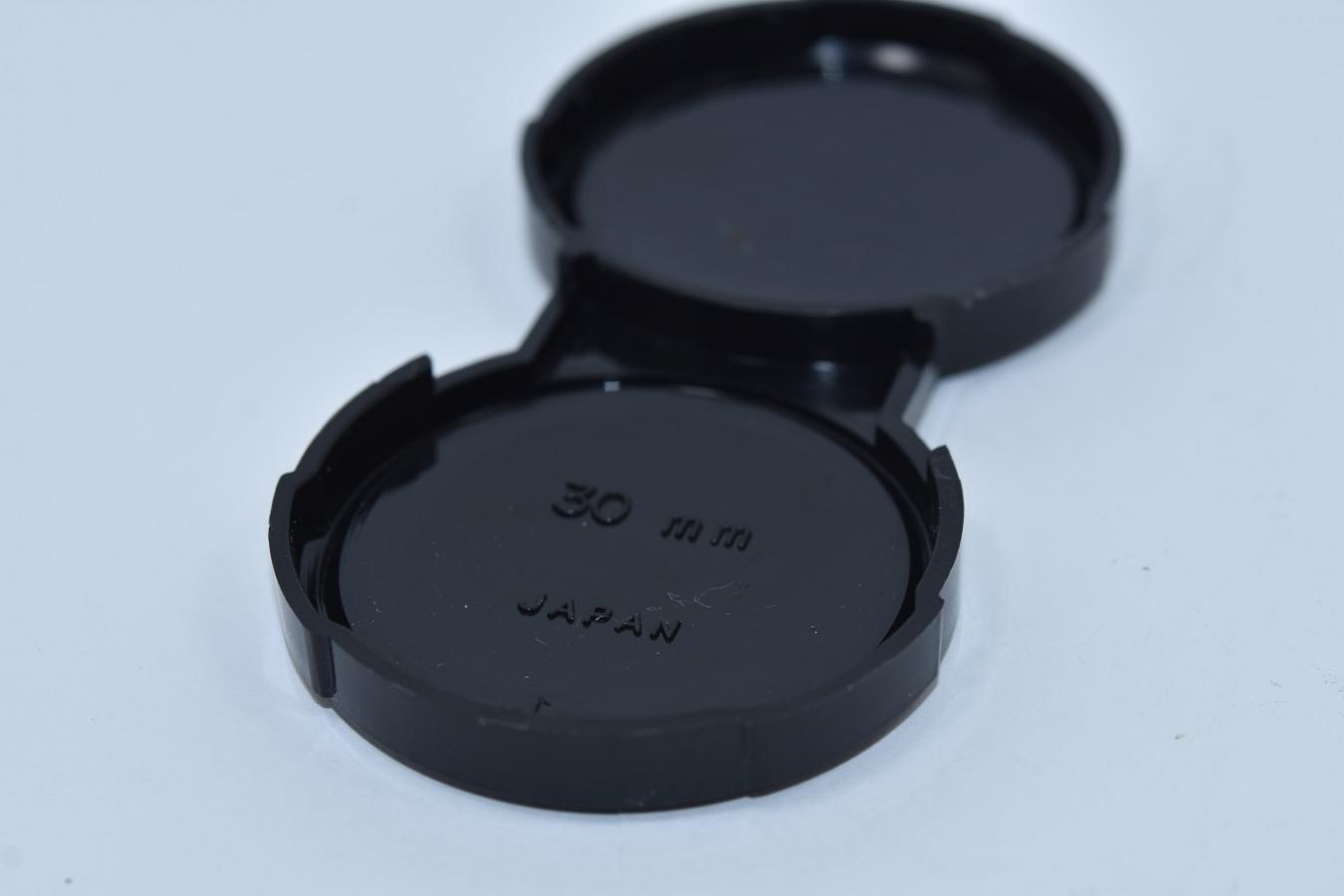 【希 少】YASHICA 二眼レフ用30mmレンズキャップ 【内径38mm被せ式】